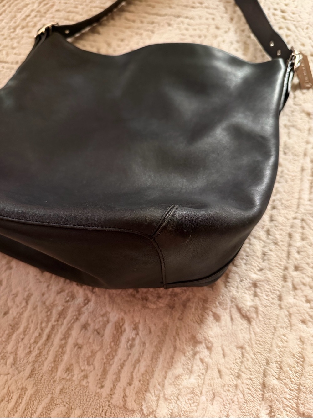 Vintage coach black leather hobo bag - Picture 3 of 11